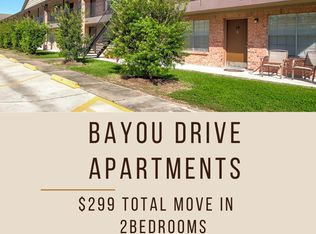 601 E Coombs St #12, Alvin, TX 77511