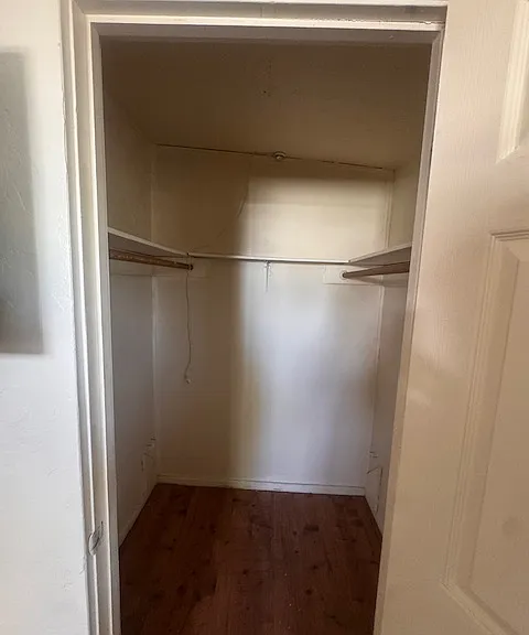 Walk in closet