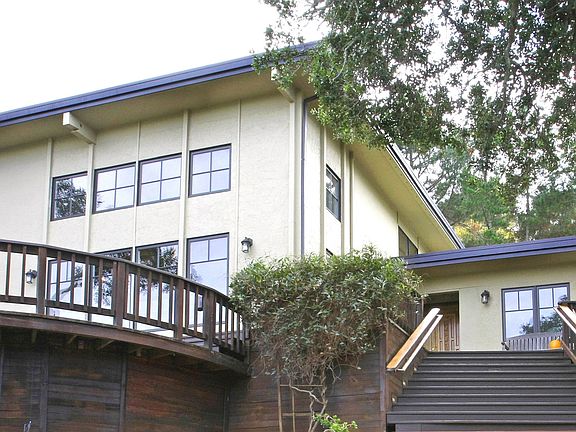Front of Home with Panoramic Views