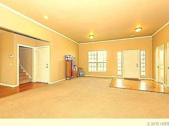 5th image of 27307 E 94th St