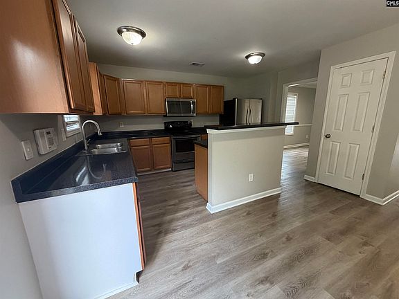 4th image of 212 Seabiscuit Ln