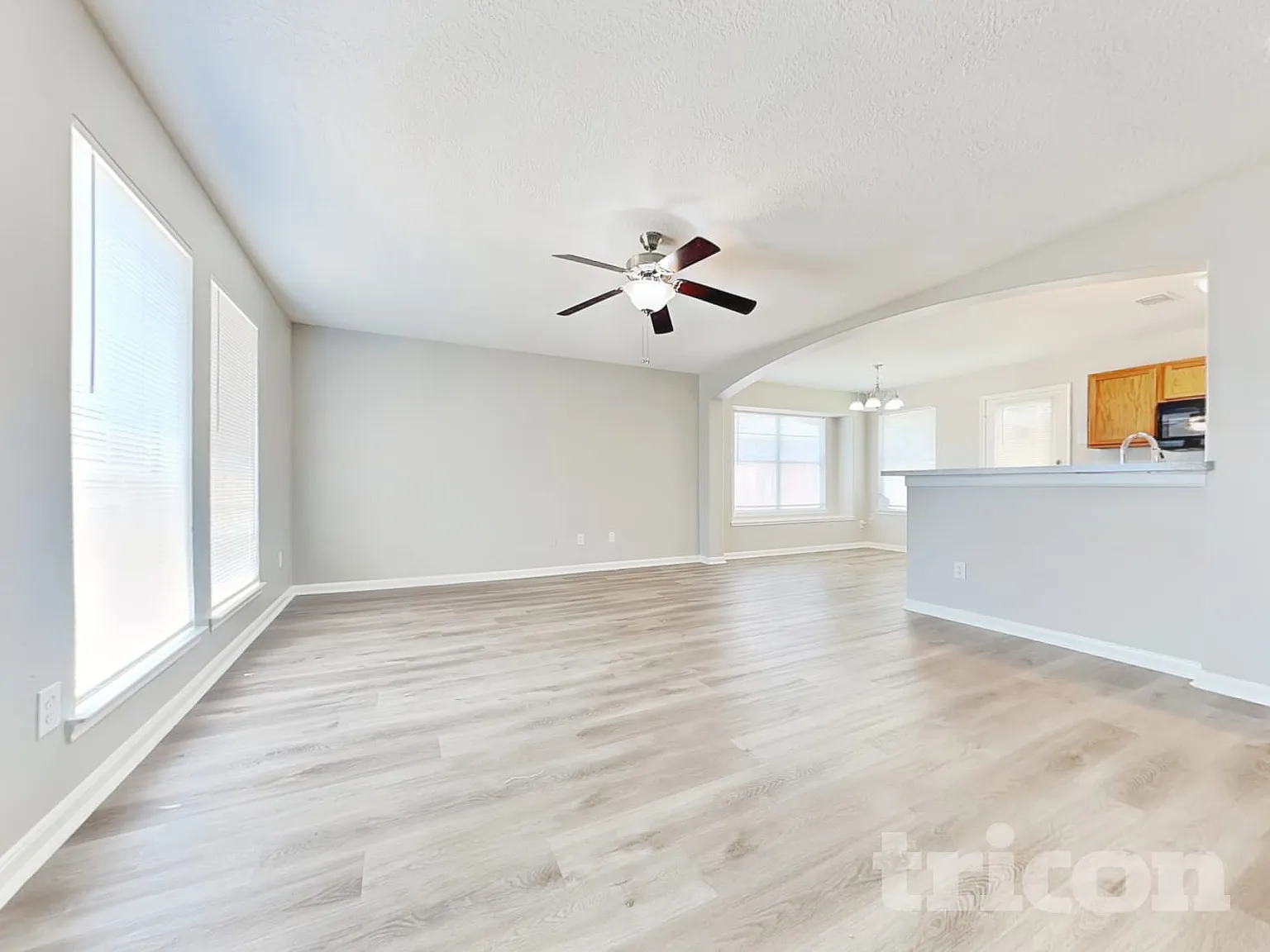 5473 N Buffalo Circle Willis TX — Photo 2