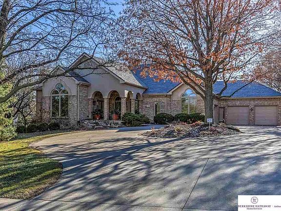 4th image of 13303 Eagle Run Dr