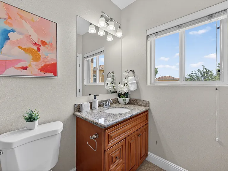 533 Sally Garden Ct — Photo 18