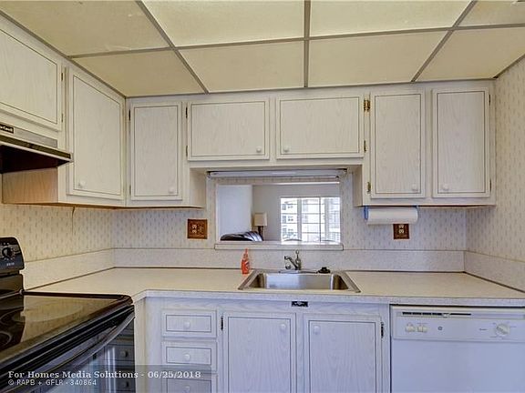 5th image of 4801 NW 34th St APT 514