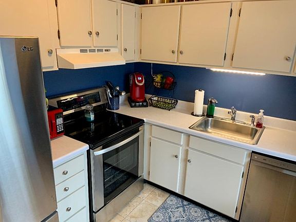 2nd image of 136 Nassau Dr #136