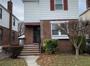 4572 166th St, Flushing, NY 11358