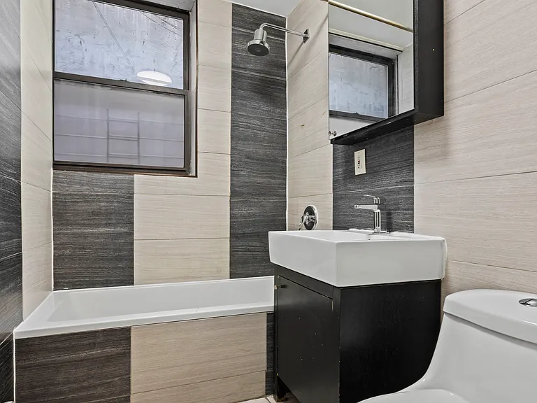 1073 Bedford Ave #3C — Photo 10