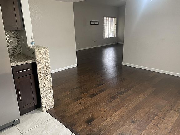 5th image of 2506 W Caribbean Ln