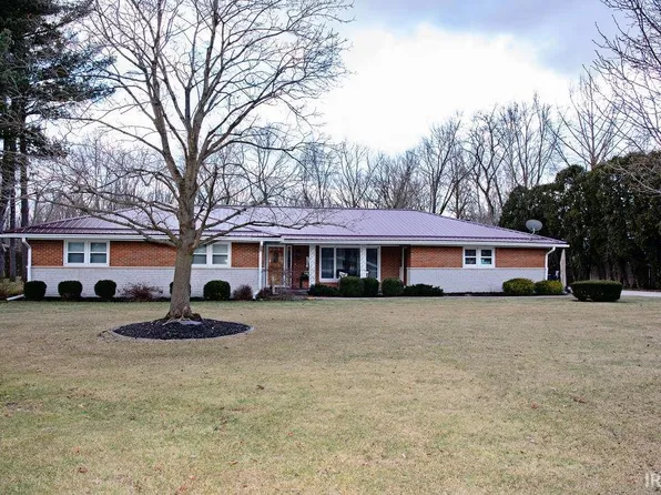 5003 Pavalion Dr, Kokomo, IN 46901