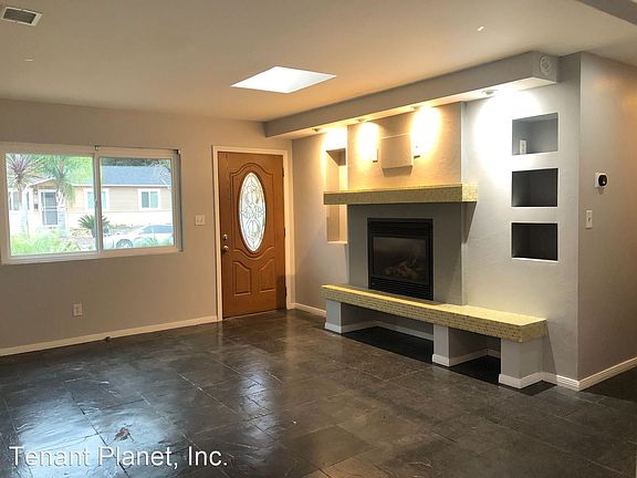 5th image of 9340 Manor Dr