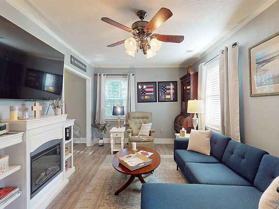 4th image of 842 S Ott Rd