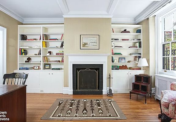 3rd image of 901 Lexington Ave APT 3N