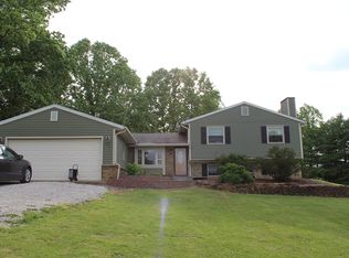 7455 N Woodall Rd, Ellettsville, IN 47429