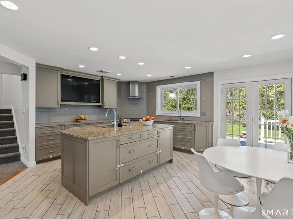 84 High Farms Road, West Hartford, CT 06107