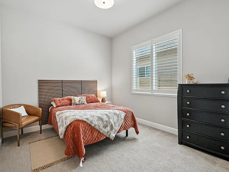 Bedroom #3 (Full size bed)
