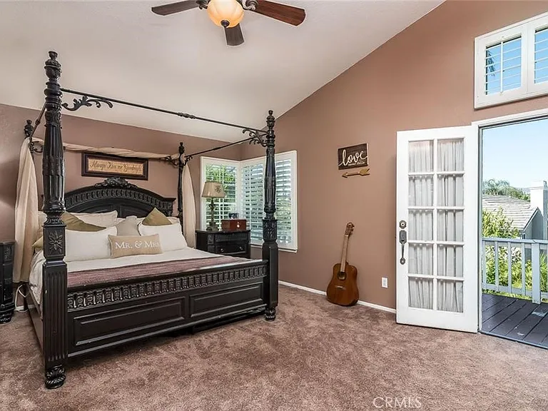 6330 Golden Gate Dr — Photo 10