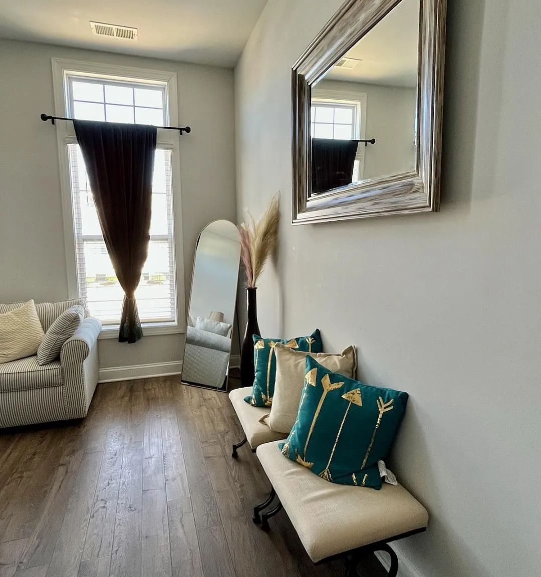 1 bed, 2688 sqft, $1,300 — Photo 4