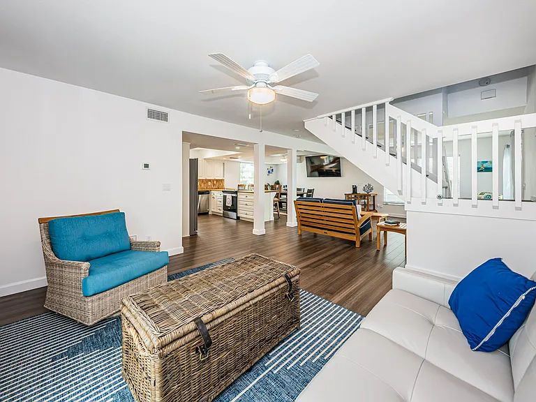 8432 W Gulf Blvd — Photo 3
