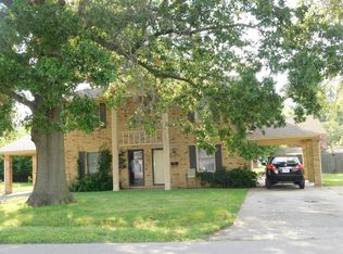 706 Hunter Ave, Sikeston, MO 63801