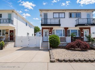 95 S Railroad Ave, Staten Island, NY 10305