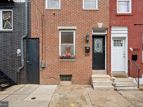 2nd image of 2031 E Letterly St