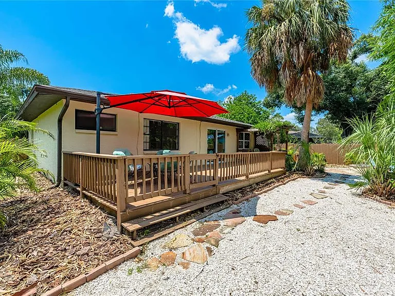 3709 Alden Way — Photo 48