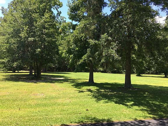 2nd image of 133 Woodlake Dr