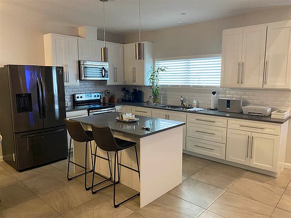 4th image of 10902 International Blvd #116