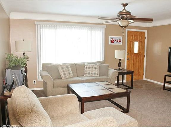 3rd image of 10915 Brainard Dr