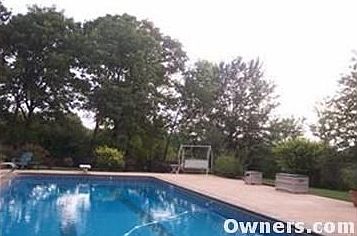 Custom pool