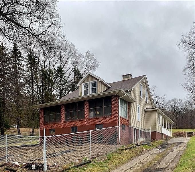 1st image of 116 Voscamp St