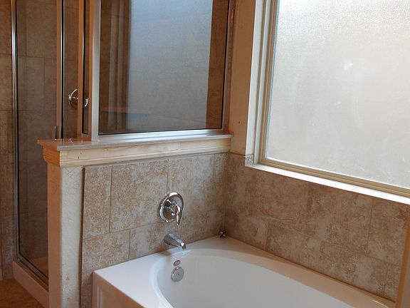 3rd image of 2928 Nicholas Cove