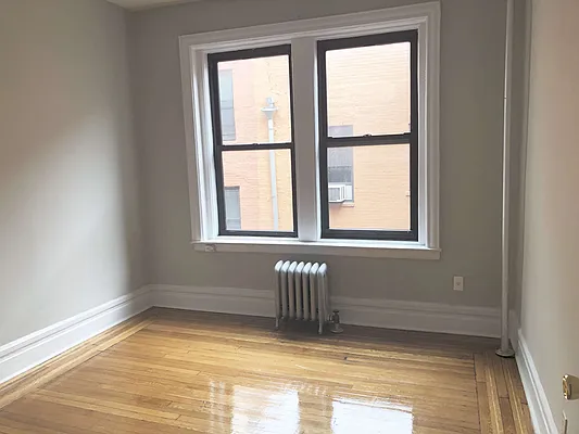 Rented by Bruma Realty LLC | media 9