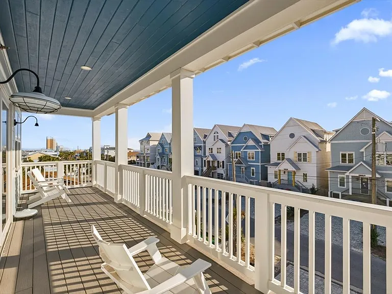 8320 Surf Dr — Photo 43
