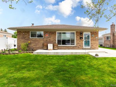 31446 Newport Dr, Warren, MI, 48088