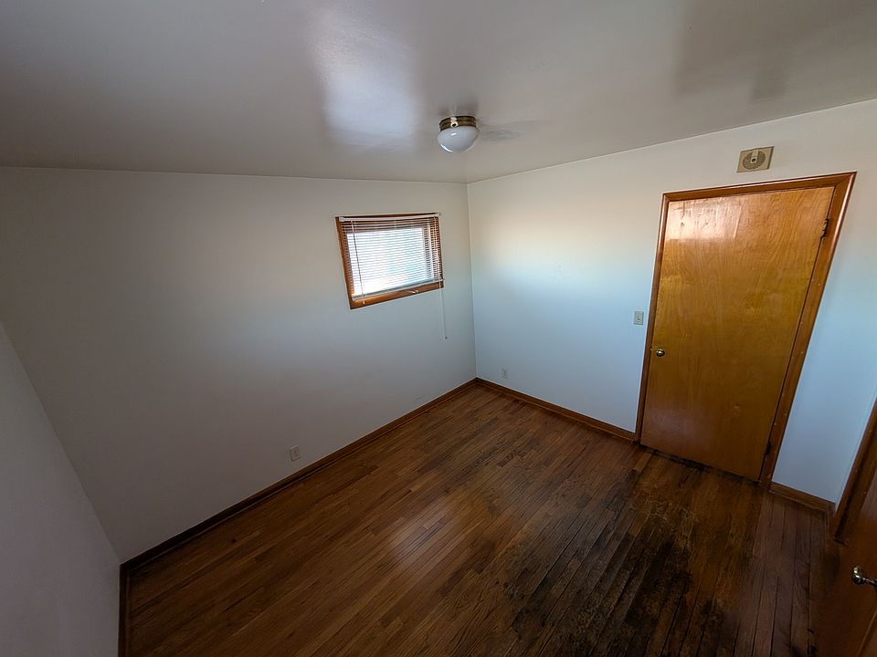 1st image of 314 Mecherle Dr APT 04