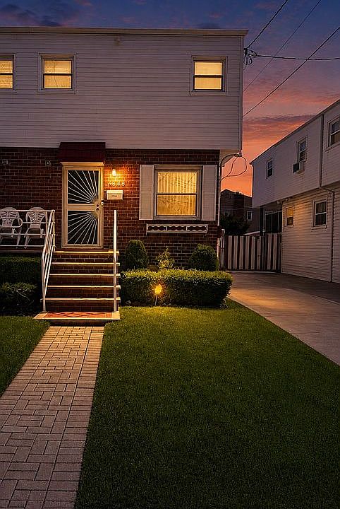 1st image of 1349 E 103rd St