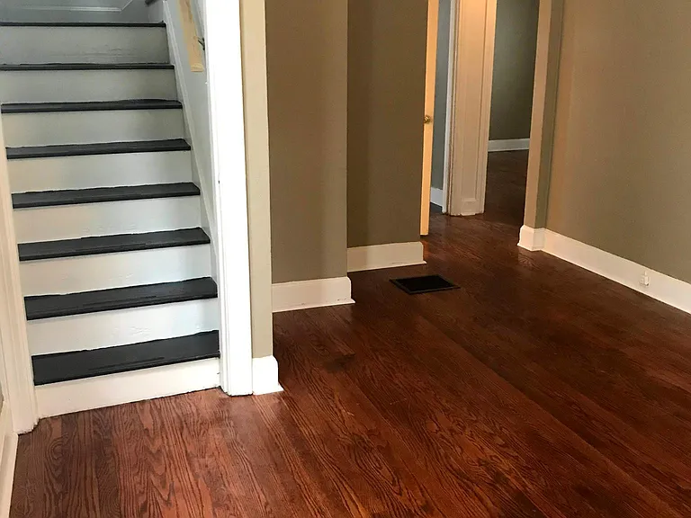 514 Montana Ave — Photo 6