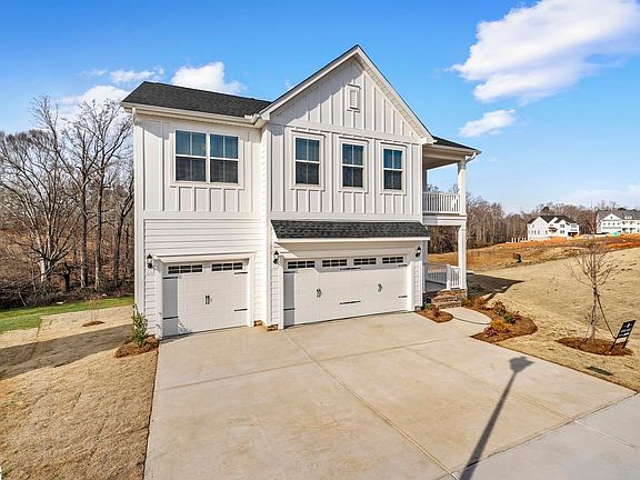 2nd image of 1062 Paula Parris Rd #39