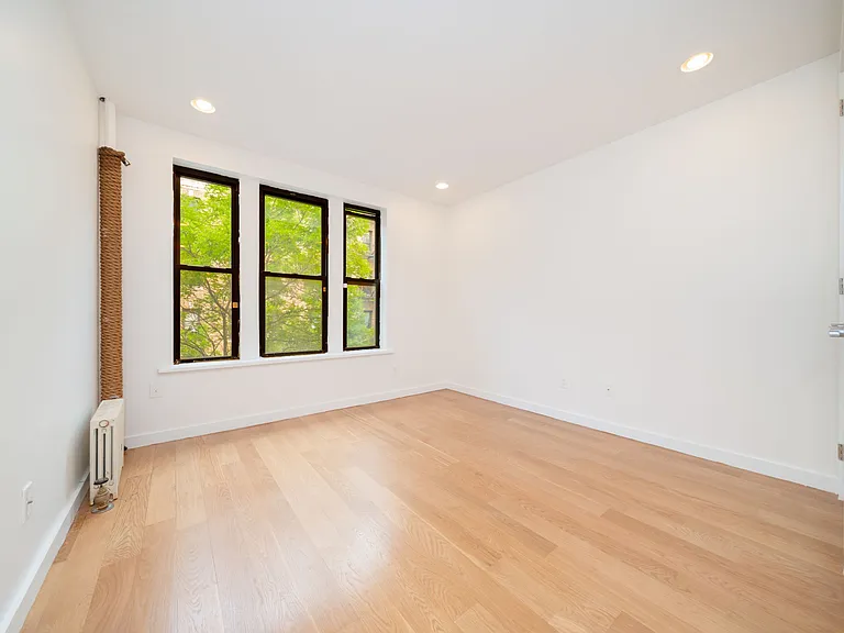654 W 161st St #3H — Photo 5