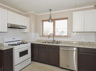 41 Center Ave, Leonardo, NJ 07737