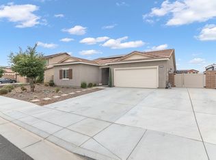30902 Expedition Dr, Winchester, CA 92596