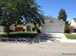 45909 Desert Springs Dr, Lancaster, CA 93534