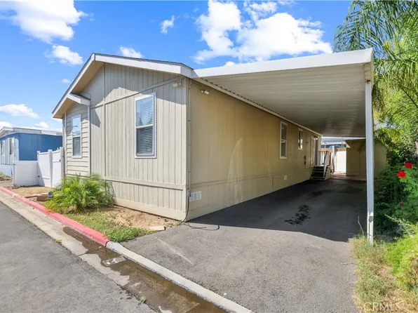 350 S Willow Ave Space 32, Rialto, CA 92376