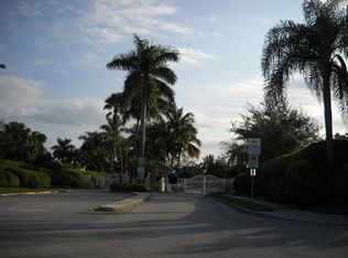 17064 NW 10th St, Pembroke Pines, FL 33028