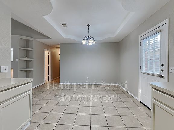 3rd image of 18814 Driftwood Springs Dr