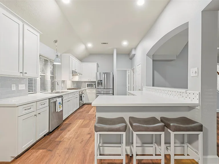 16315 Madewood St — Photo 13