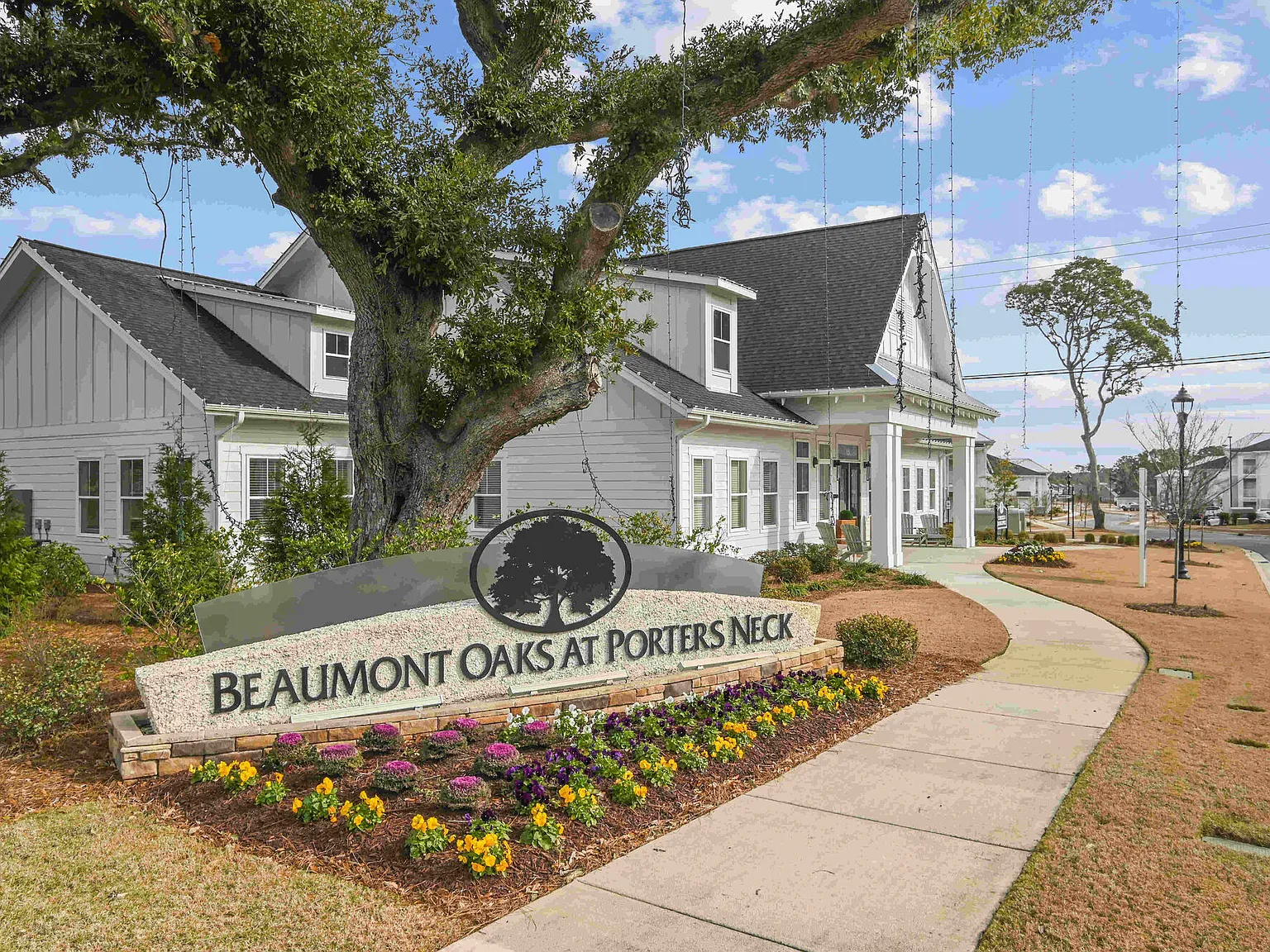 Beaumont Oaks at Porters Neck Apartments & Townhomes — Photo 1