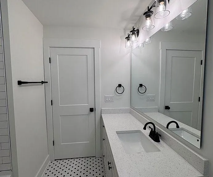 549 Manhasset Rd — Photo 34